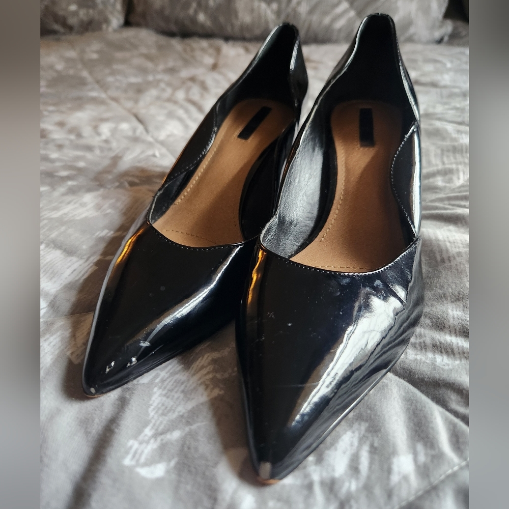 Pumps Tahari